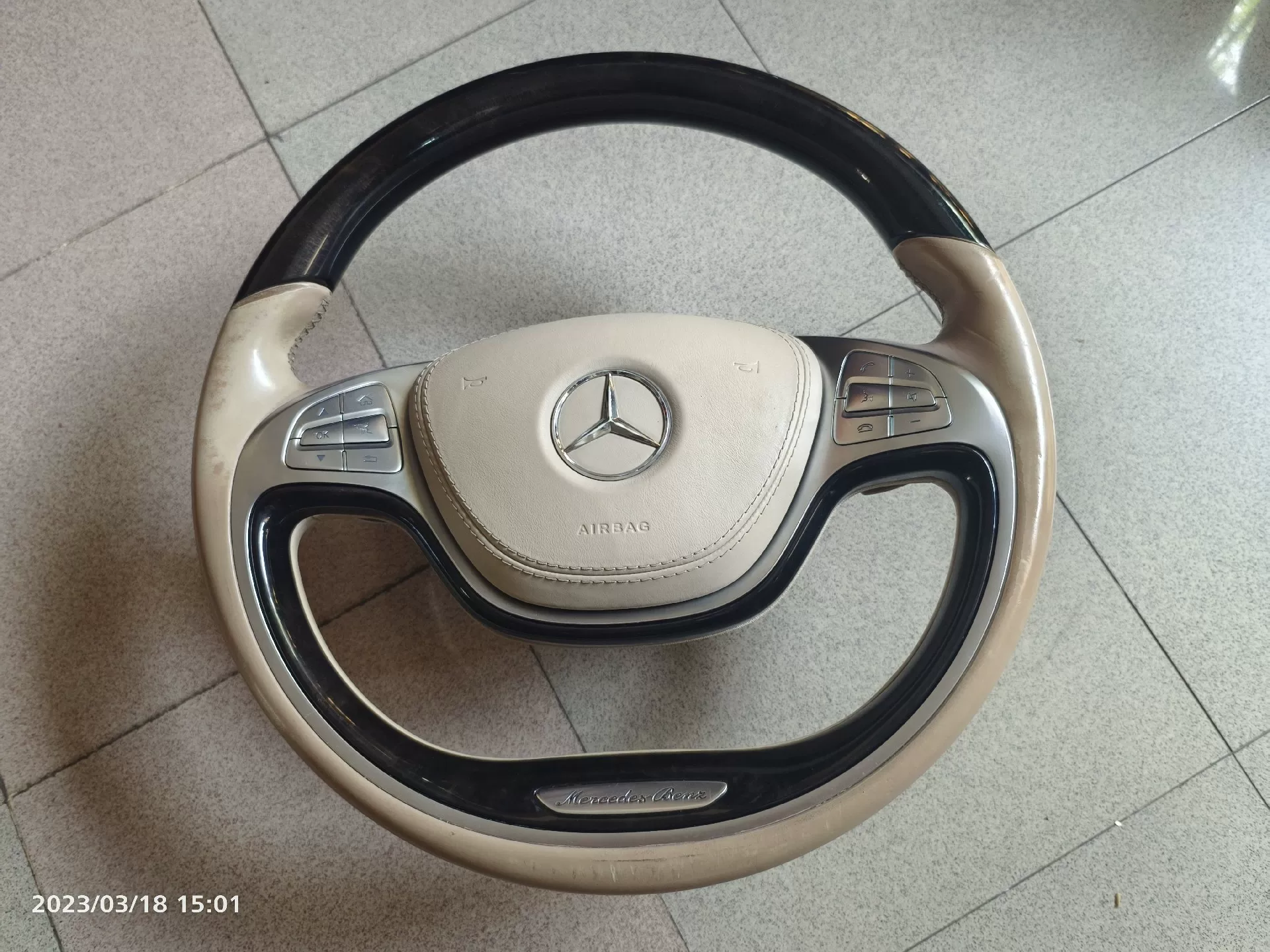 Mercedes-Benz S-Class W221 UpgradeW222Steering Wheel Decoder Compatible with older models upgraded to the new multi-function steering wheel Stable decoding, no errors reported