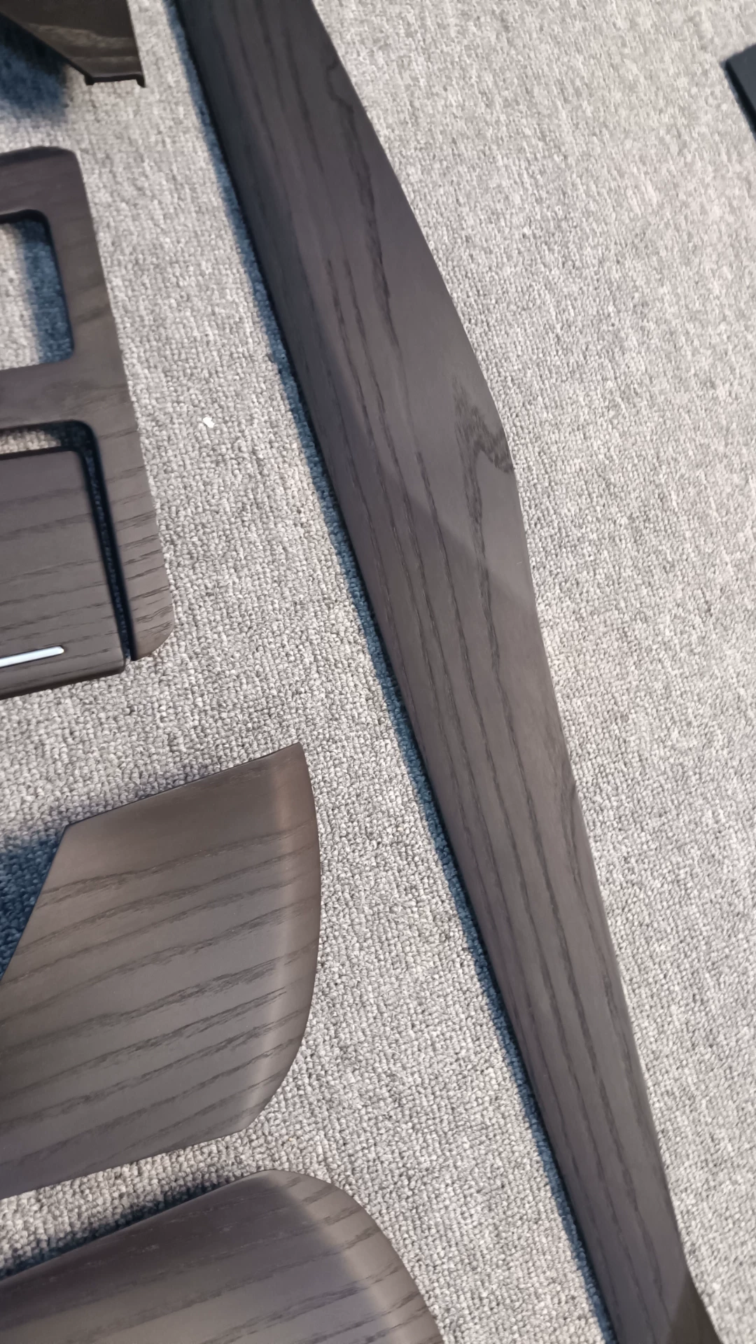 Kit de Modificação para Interior em Madeira de Cedro para Audi A6L C8 Conjunto de 9 Peças para Atualização com Revestimento de Madeira Maciça para Modelos 18-23 Placa Decorativ