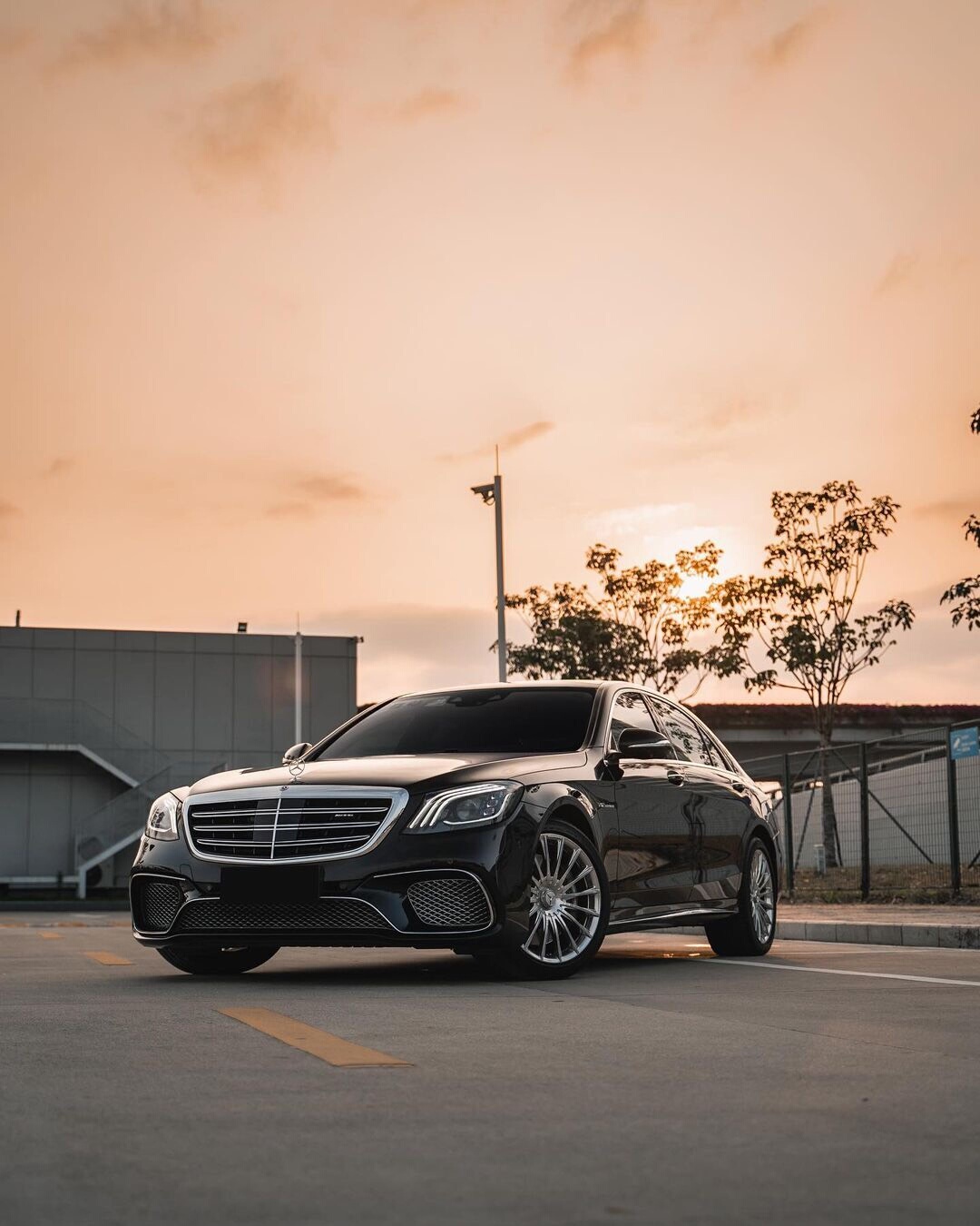 Mercedes-Benz S-Class Modified S65 AMG Kit | Front-end Upgrade: Triple-Beam Headlights, Tail Lights, and Side Skirts—Full Set