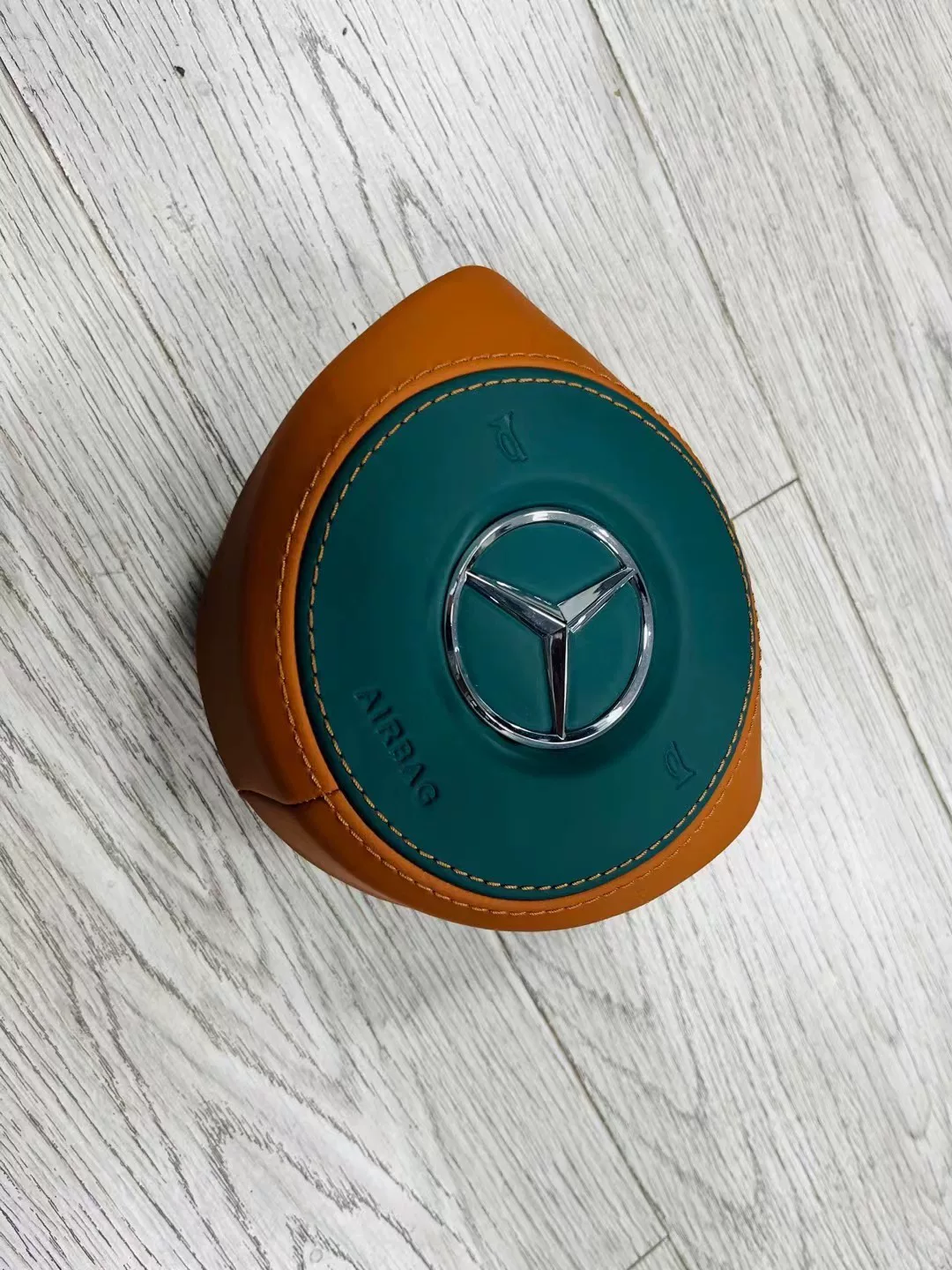 Capa personalizada para buzina do volante da Mercedes-Benz, versão atualizada em