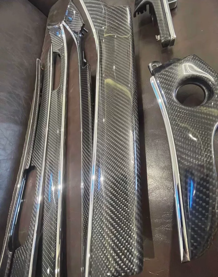 Jeep Grand Cherokee Carbon Fiber Interior Trim Kit – Premium Factory-Fresh Upgrade