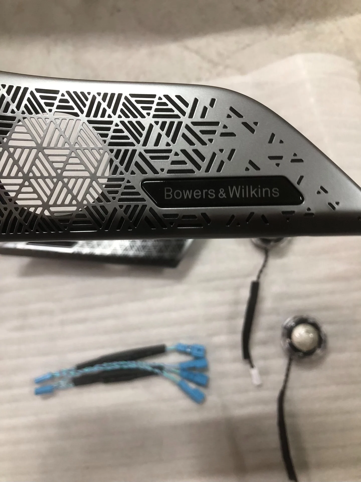 G68 BMW 5 Series (2025) Harman Kardon Tweeter Assembly with Genuine Bowers & Wilkins Grille and Speaker