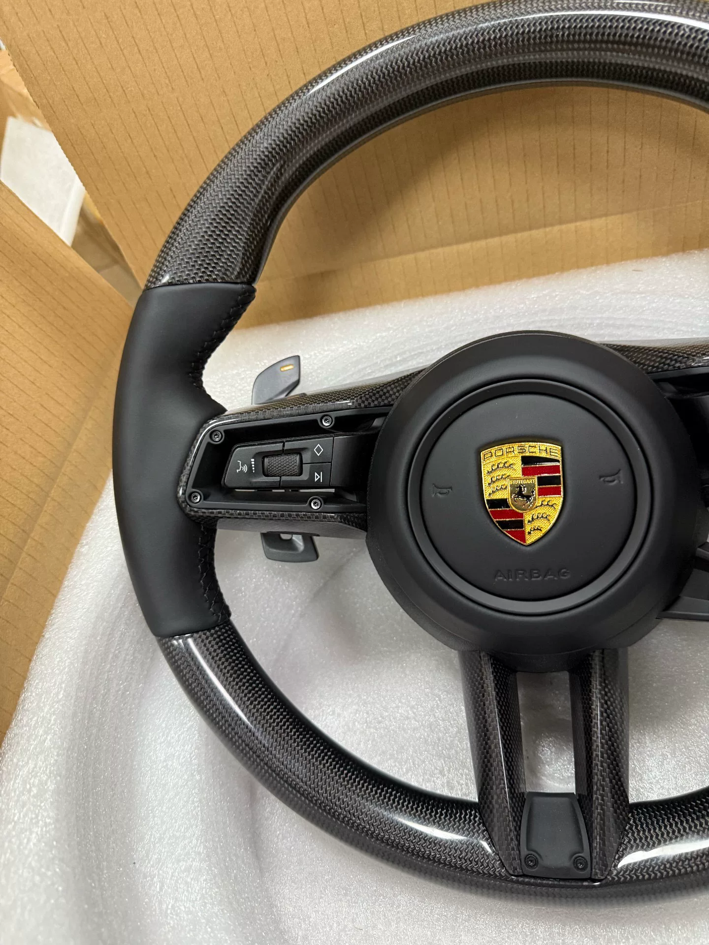 Porsche Carbon Fiber Steering Wheel for 718, 911 (991/992), Cayenne, Macan, Boxster, Cayman, Panamera
