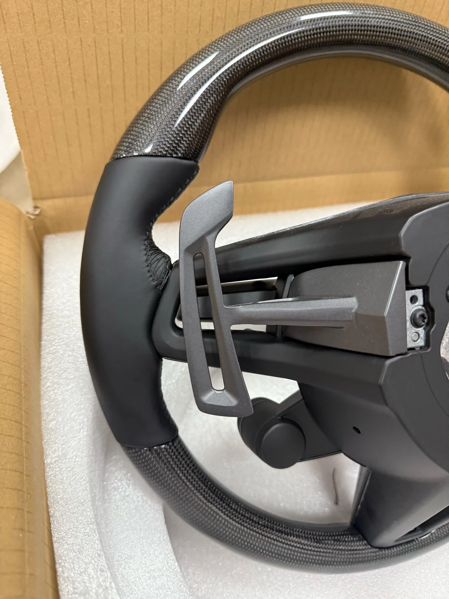 Porsche Carbon Fiber Steering Wheel for 718, 911 (991/992), Cayenne, Macan, Boxster, Cayman, Panamera