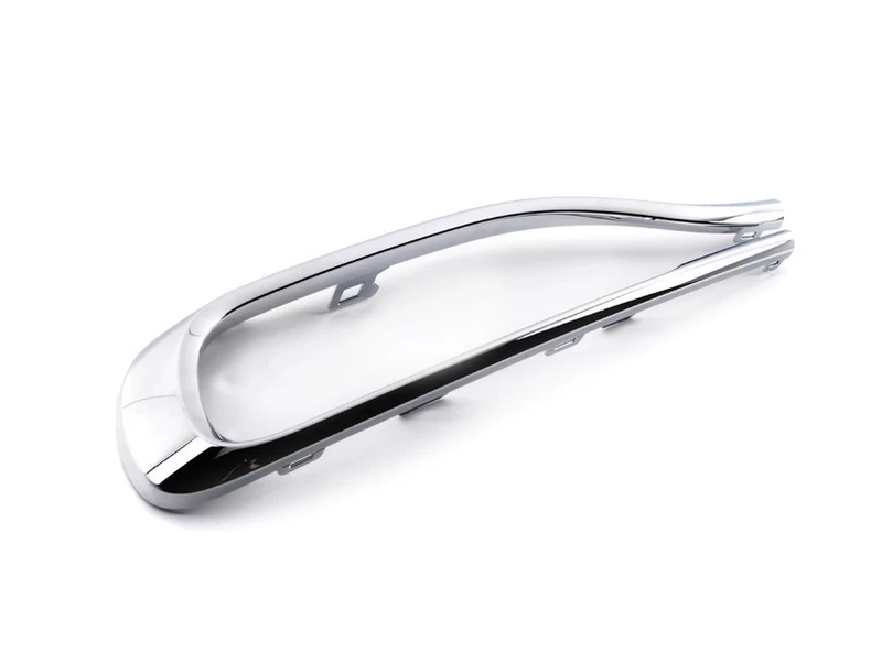 Chrome Rear Bumper Trim & Exhaust Tip Accent Kit for BMW 7 Series (G12)