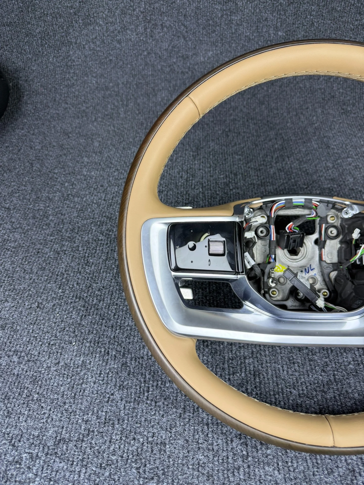 Volante de madera auténtico para Land Rover Range Rover Executive – Compatible con los modelos Range Rover, Defender y Discovery 5 de 2023–2024