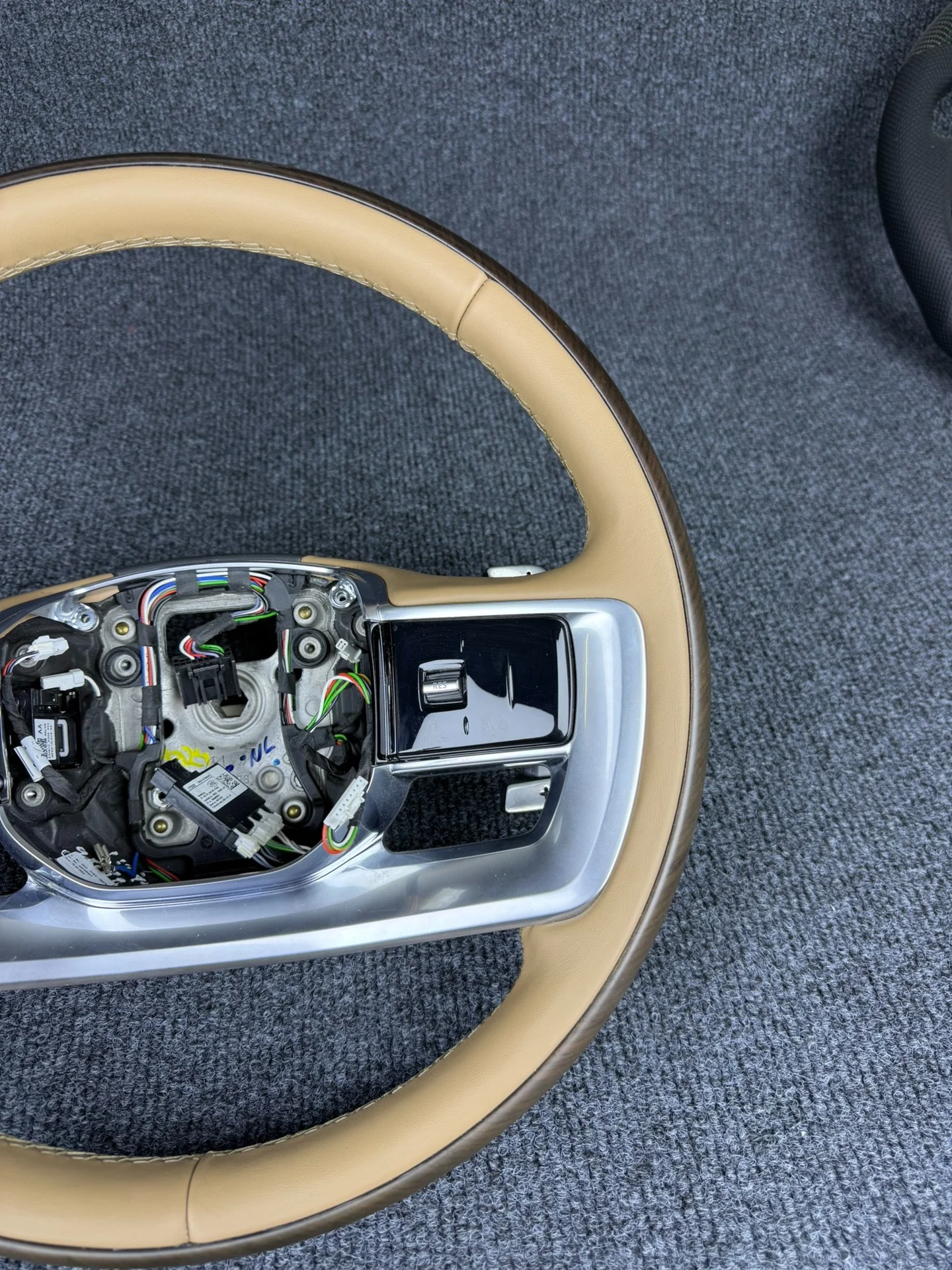 Volante de madera auténtico para Land Rover Range Rover Executive – Compatible con los modelos Range Rover, Defender y Discovery 5 de 2023–2024