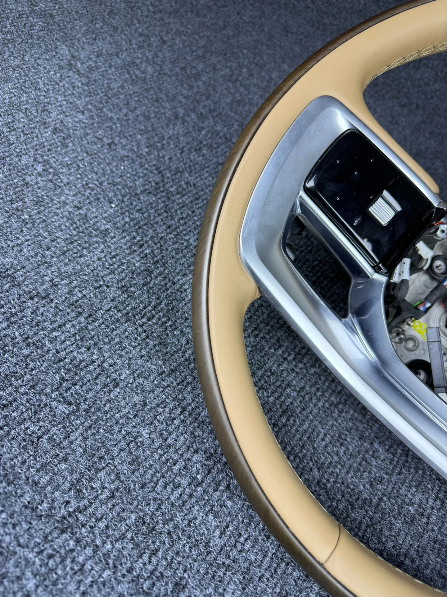 Volante de madera auténtico para Land Rover Range Rover Executive – Compatible con los modelos Range Rover, Defender y Discovery 5 de 2023–2024