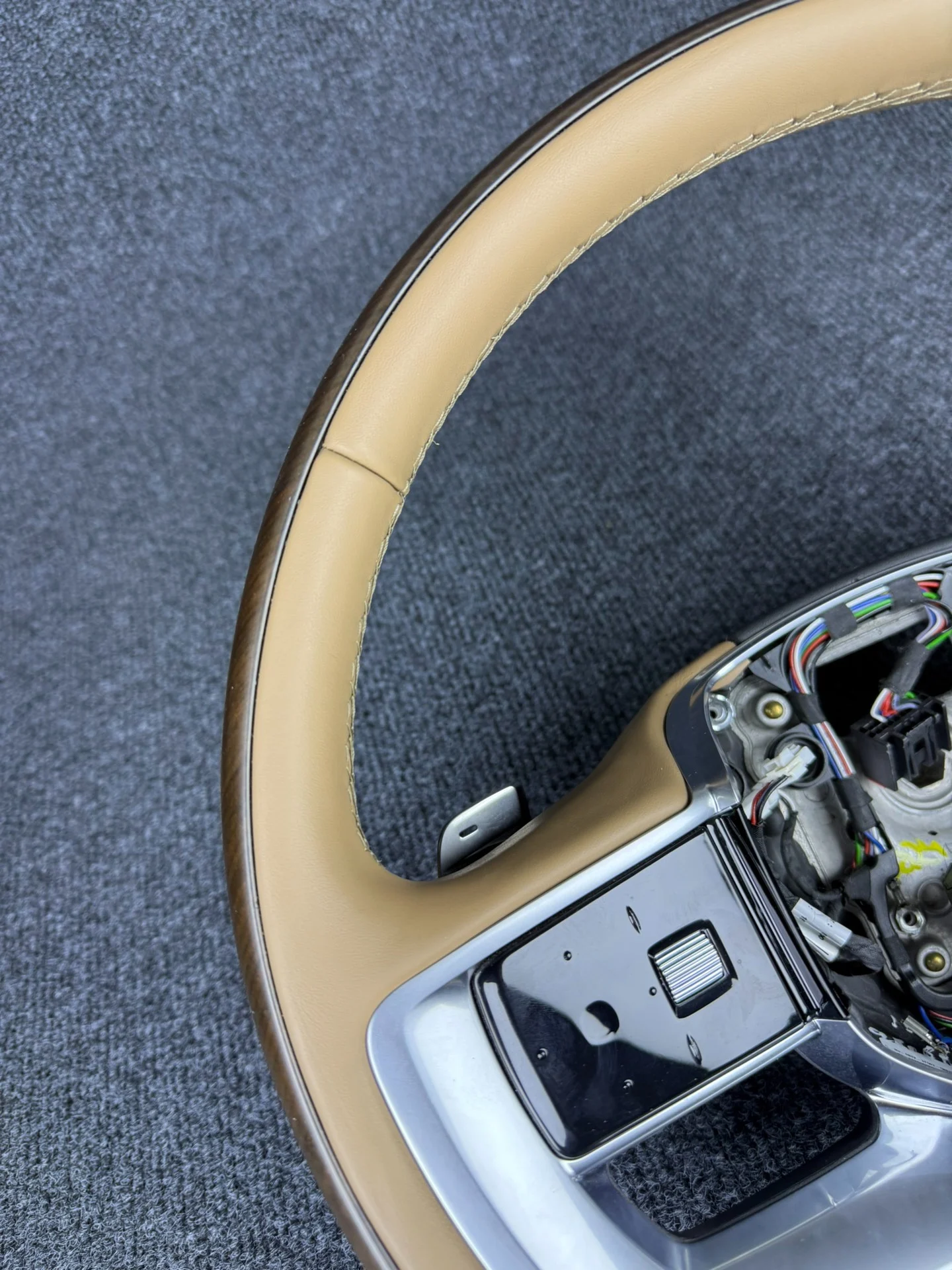 Volante de madera auténtico para Land Rover Range Rover Executive – Compatible con los modelos Range Rover, Defender y Discovery 5 de 2023–2024