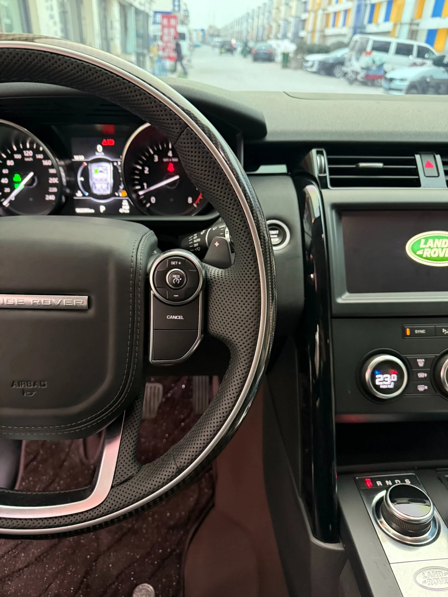 Land Rover Range Sport / Discovery 5 / Evoque Carbon Fiber Steering Wheel