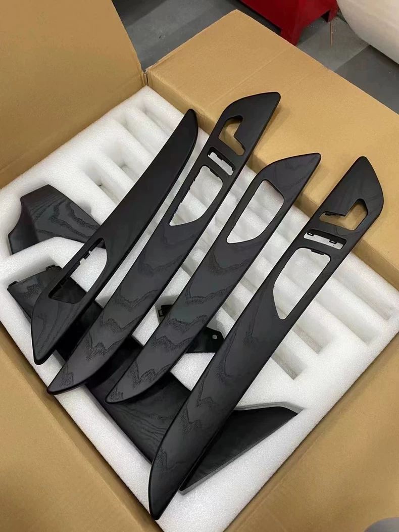 Mercedes-Benz W166 GLE/GLS/ML/GL Custom Interior Door Trim Panels with OEM-Compatible Ambient Lighting