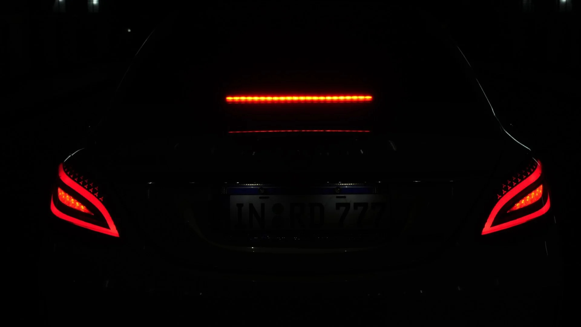 Mercedes-Benz Classe CW205 (2015–2021) Conjunto de Luzes Traseiras LED Modelo Modificado Olho do Diabo