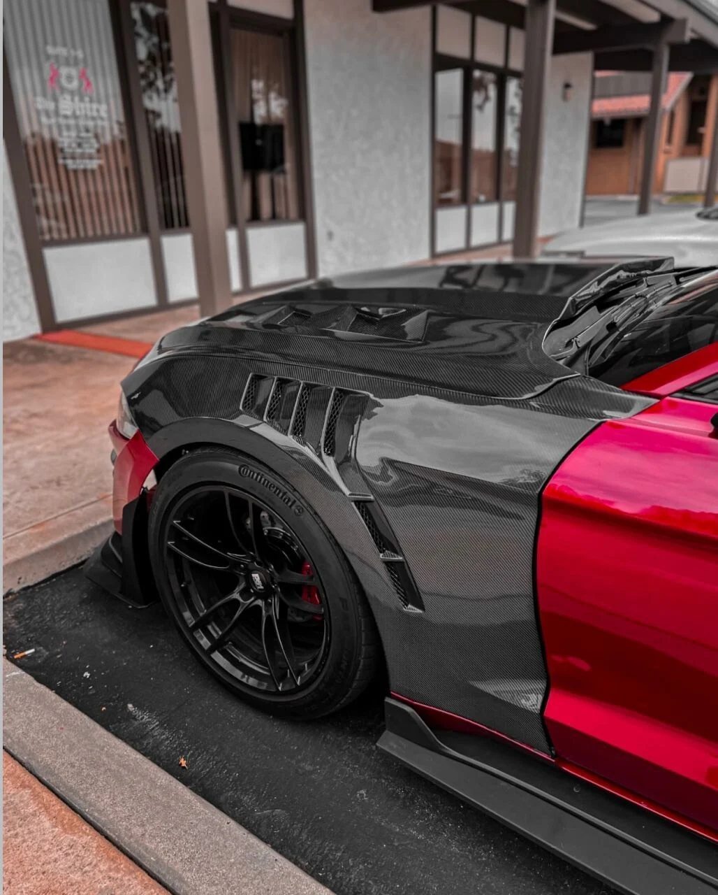 Alerones de guardabarros de fibra de carbono secos para Ford Mustang (par, ajuste OEM)