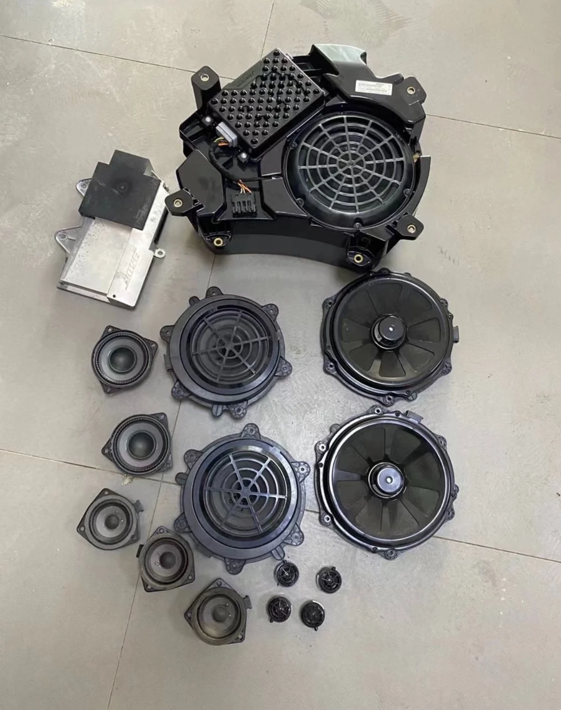 Porsche Cayenne Bose Audio System Teardown: 14-Speaker Premium Sound Upgrade (2011–2017)