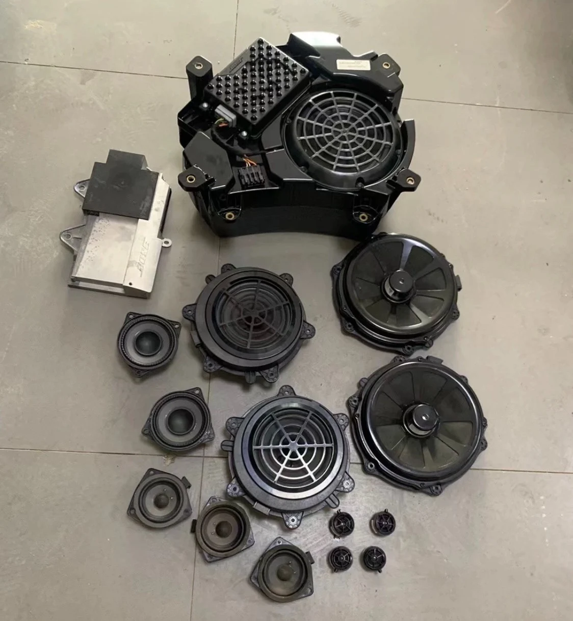 Porsche Cayenne Bose Audio System Teardown: 14-Speaker Premium Sound Upgrade (2011–2017)