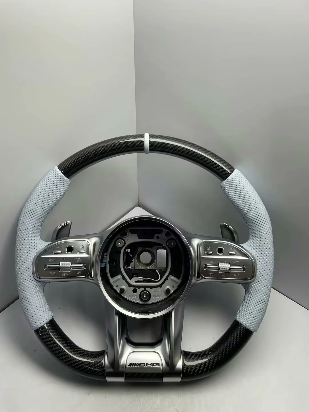 Genuine AMG-Style Carbon Fiber Steering Wheel Assembly for Mercedes-Benz – Plug-and-Play Upgrade for A/B/C/E/S/GLC/GLE/GLS/G-Class