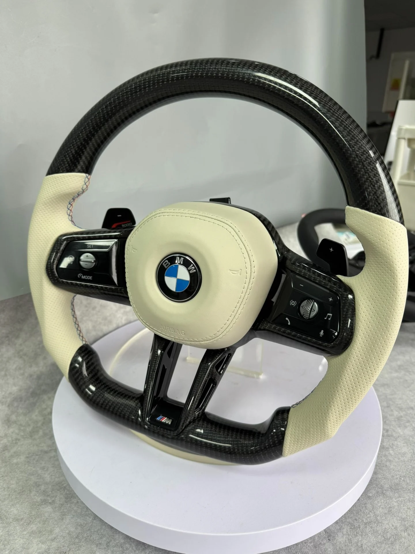 Brand-New BMW iDrive 8 Carbon Fiber Steering Wheel – Plug-and-Play for F-Series & G-Series Models