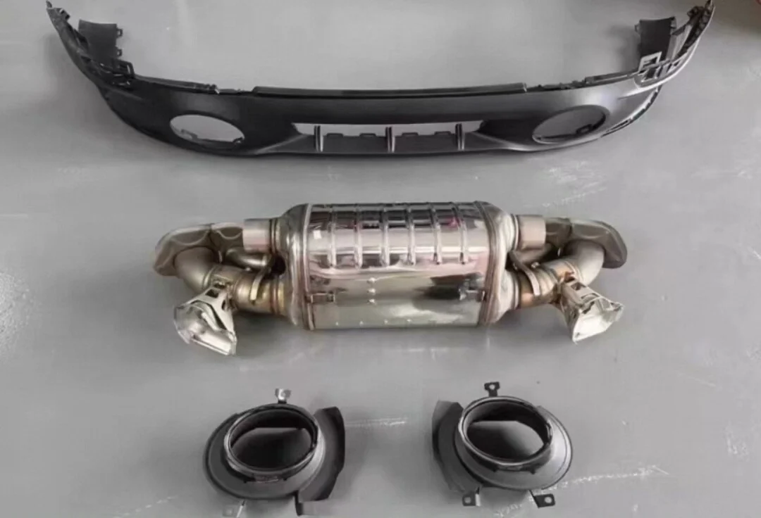 Sistema de escape esportivo original da Porsche 911 992 (incluindo para-choque traseiro e saída de escapamento)