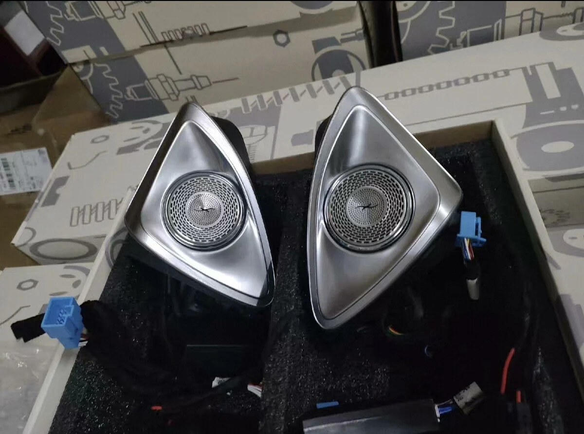 Mercedes-Benz 4D Floating Rotary Tweeter with Ambient Light Integration