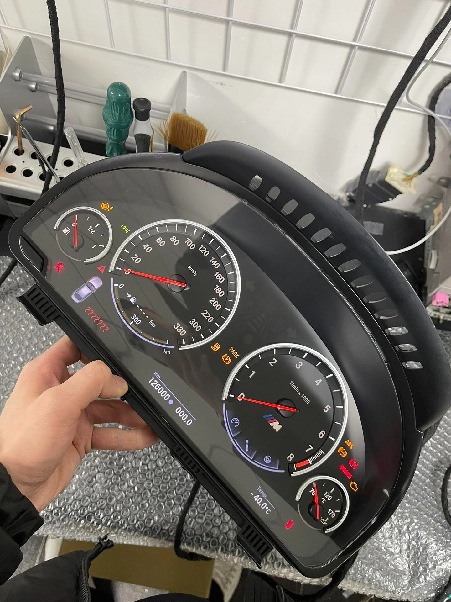 Original semi-digital instrument cluster in the style of the BMW M5