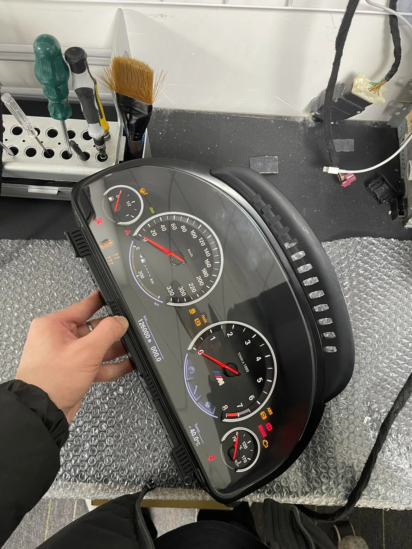 Original semi-digital instrument cluster in the style of the BMW M5