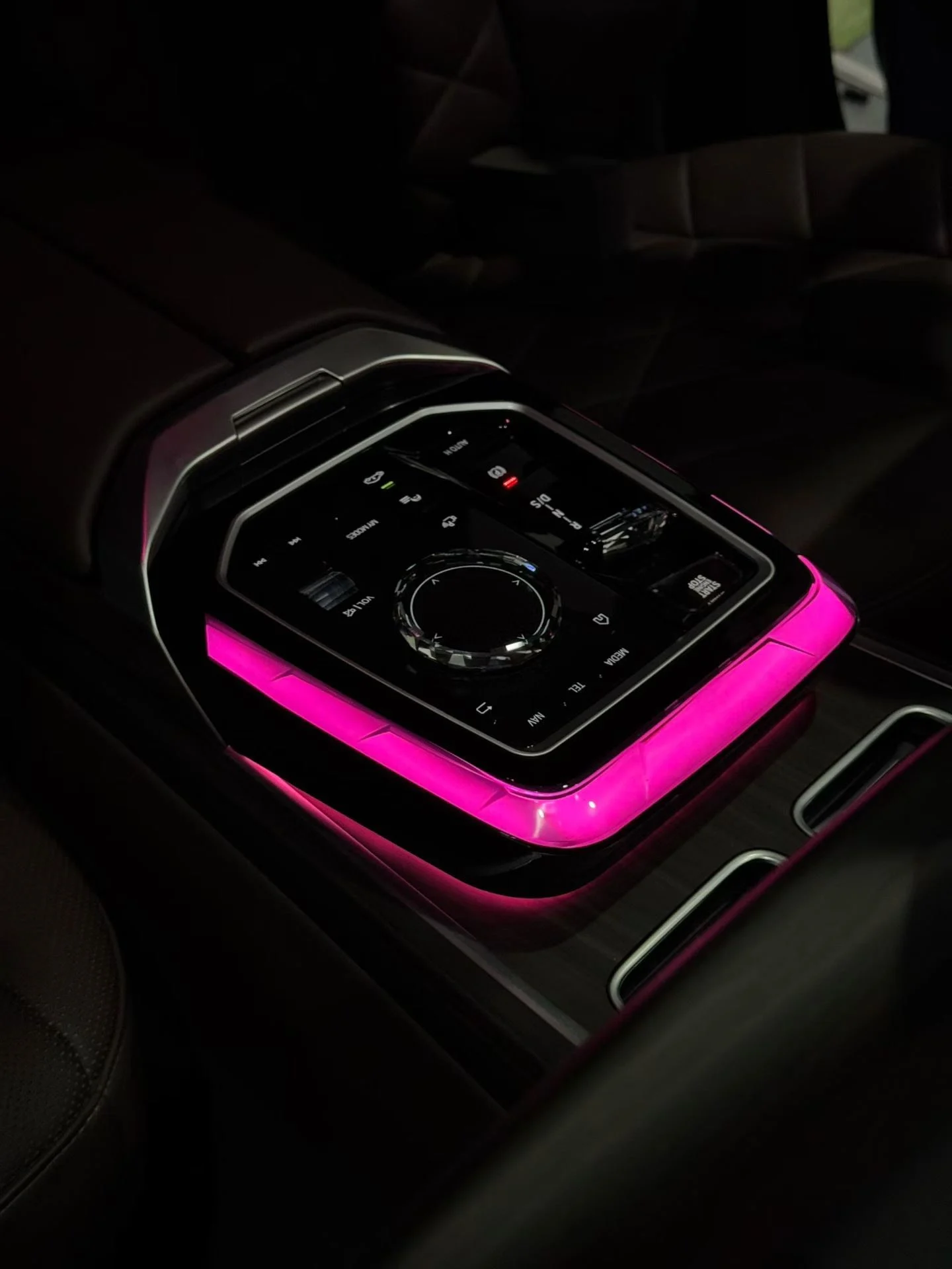 Crystal Ambient Light Console for BMW 7 Series (2023–2026)