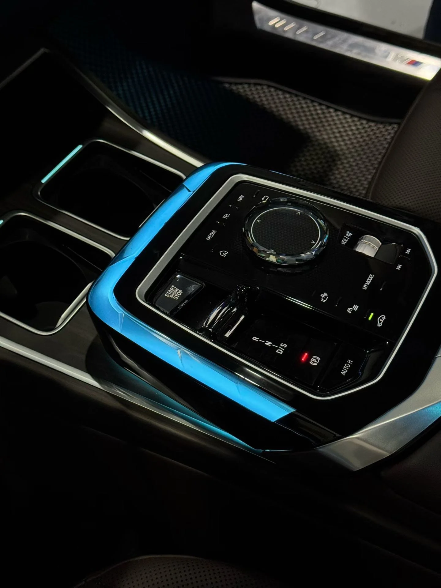 Crystal Ambient Light Console for BMW 7 Series (2023–2026)