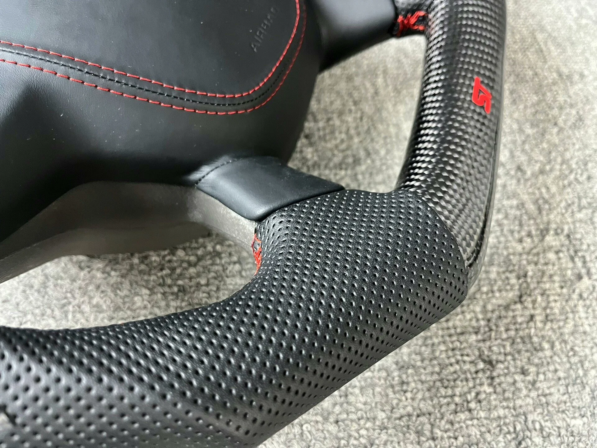 OEM-Style Carbon Fiber Steering Wheel for Ford Focus – Lightweight Sport Upgrade