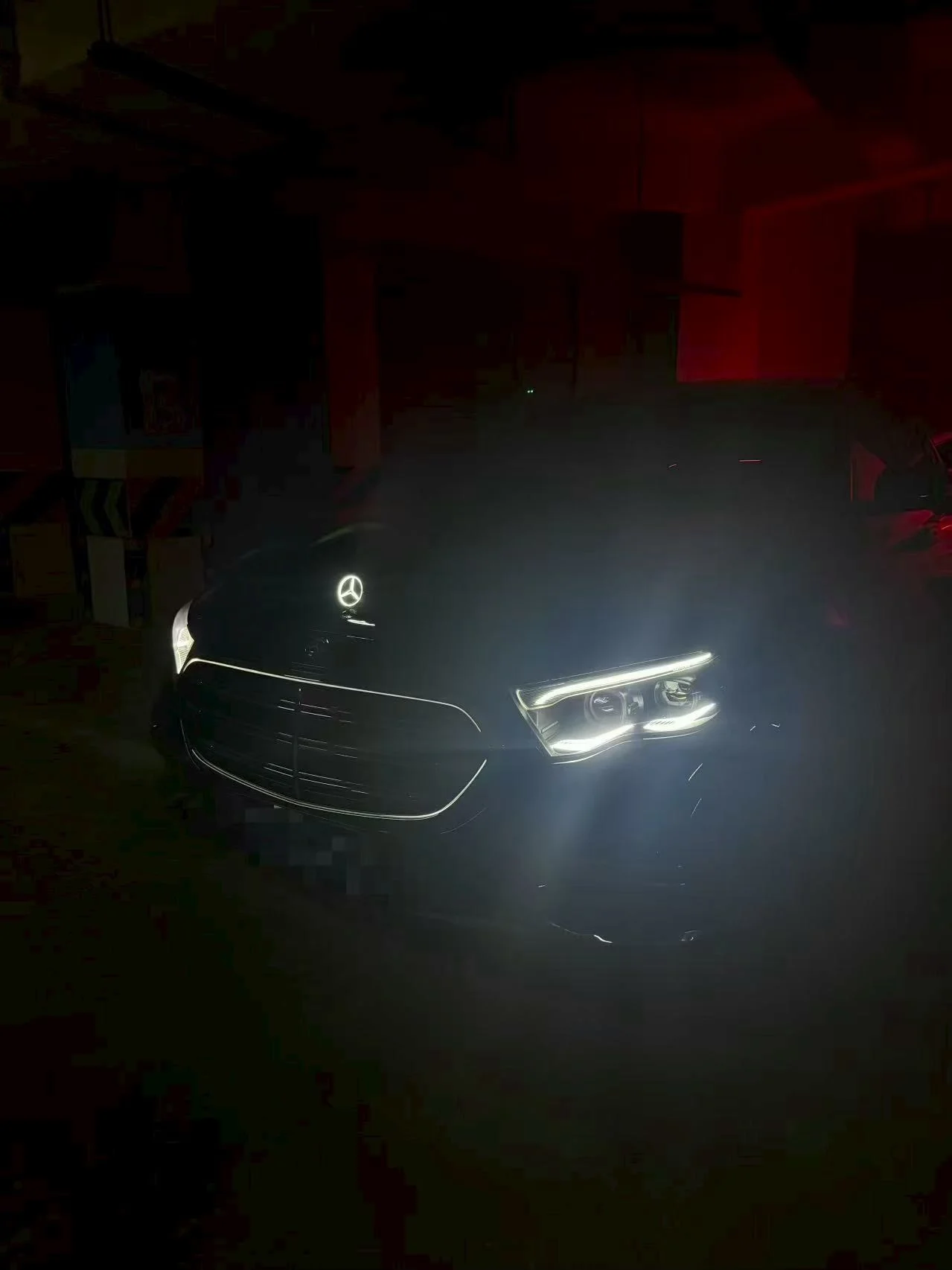 Emblema iluminado do capô da Mercedes-Benz – Emblema LED plug-and-play para iluminação automática ao ligar