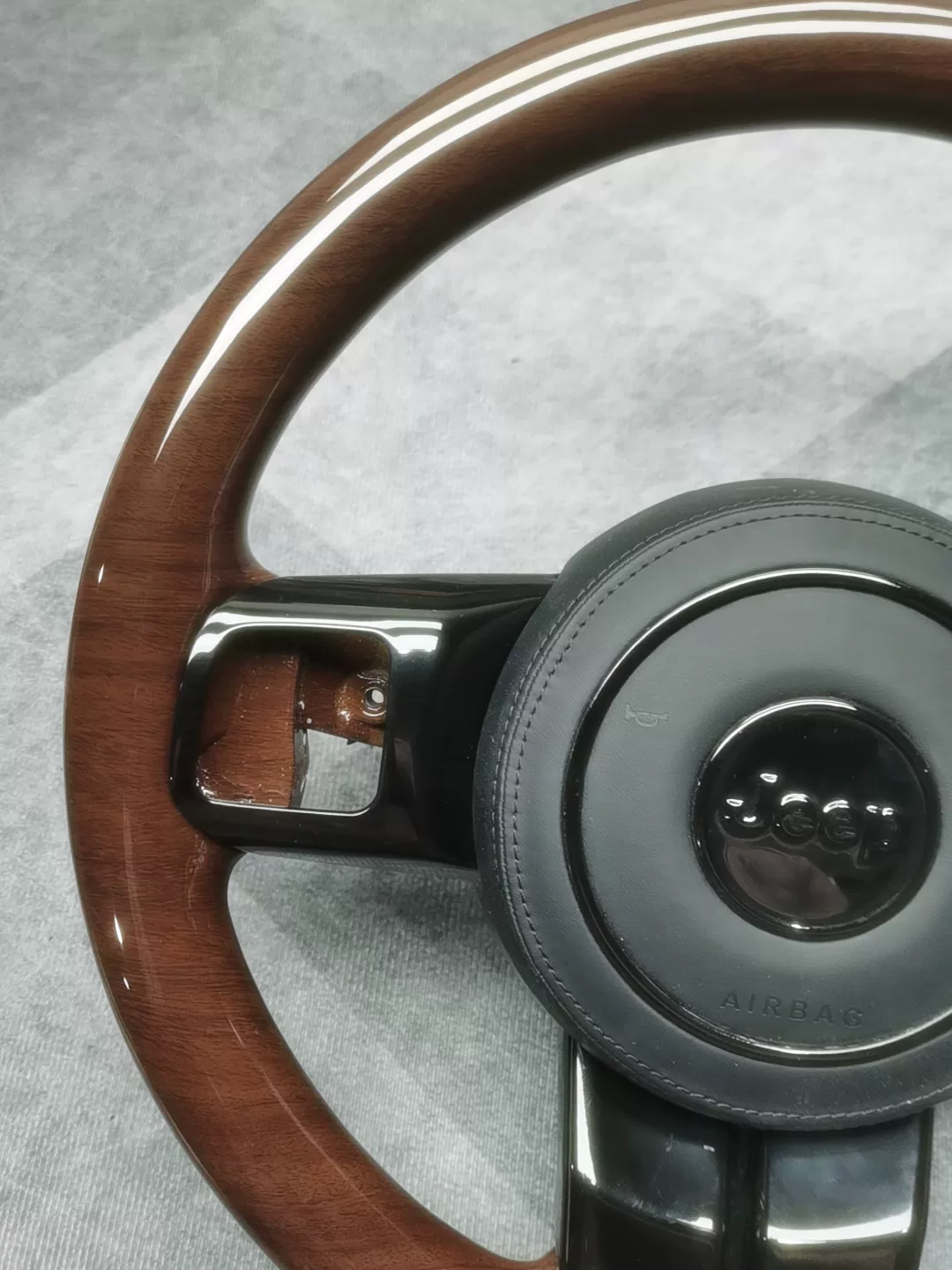 Kit de actualización de volante de madera de nogal personalizado para vehículos Jeep