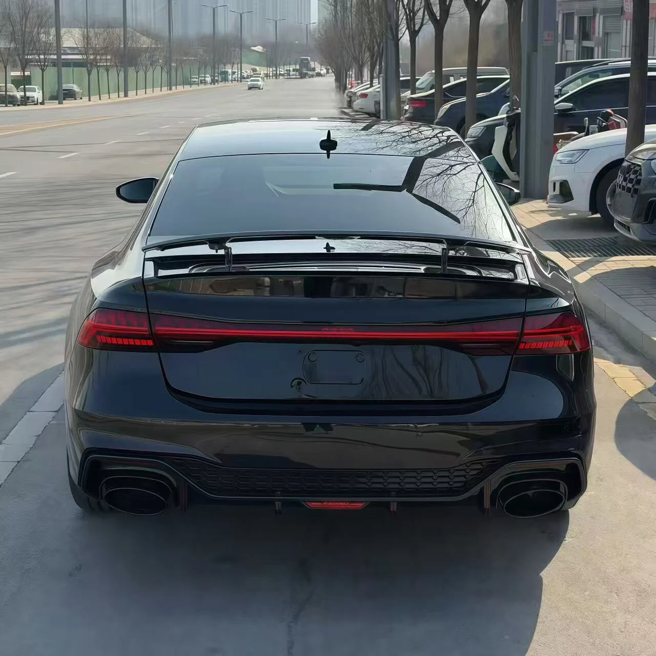 RS7-Style Rear Diffuser and Dual/Quad Exhaust Tips for Audi A7 (2019–2025)