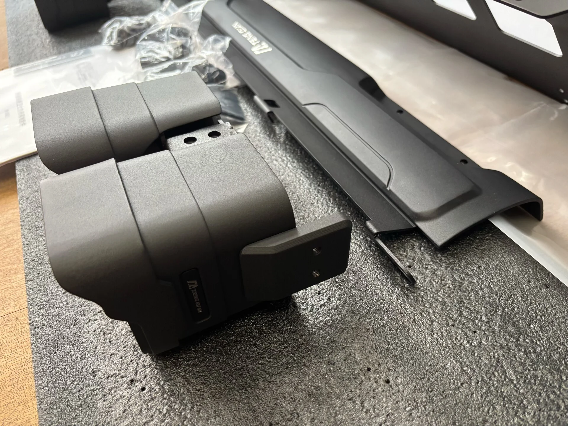 ZBLD Quad-Tip Exhaust Tip Kit for Land Rover Defender 90 / 110 / 130 (Excludes 5.0L Supercharged)