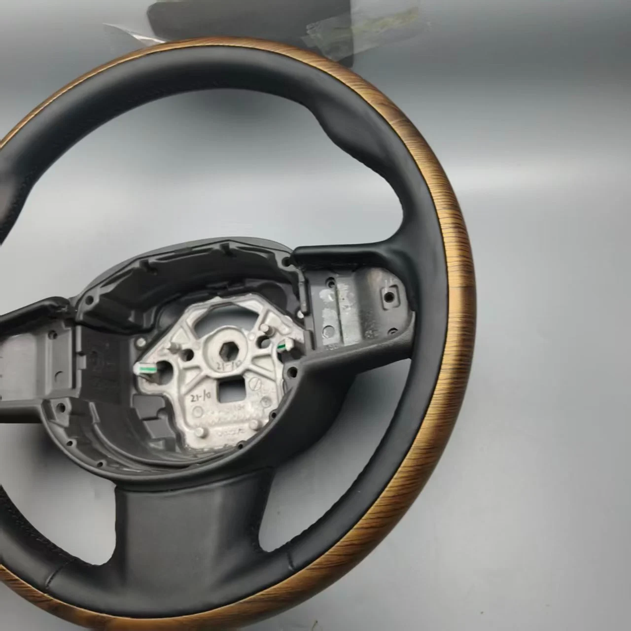 Genuine Volvo Steering Wheel Upgrade Kit for XC90, XC60, S90, S60 – Custom Wood Trim & Leather Options
