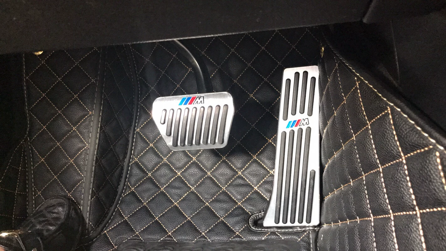 Juego de pedales deportivos de aluminio estilo BMW para BMW Serie 1, Serie 2, Serie 3, Serie 4, Serie 5, Serie 6 y Serie 7 GT (modelos 2021 en adelante)