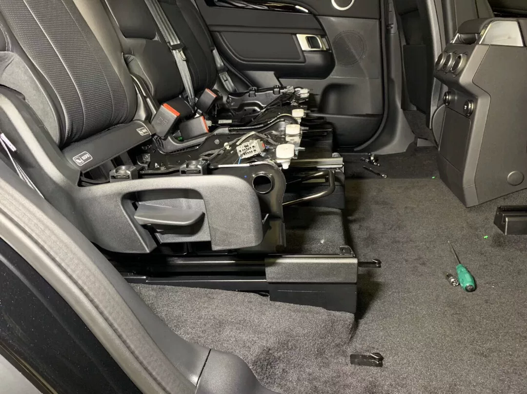 Land Rover Discovery 5 Rear Seat Height Extension Kit – Easy Bolt-On Upgrade for Better Visibility and Comfort