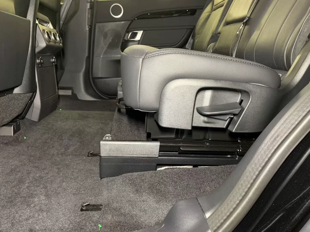 Land Rover Discovery 5 Rear Seat Height Extension Kit – Easy Bolt-On Upgrade for Better Visibility and Comfort
