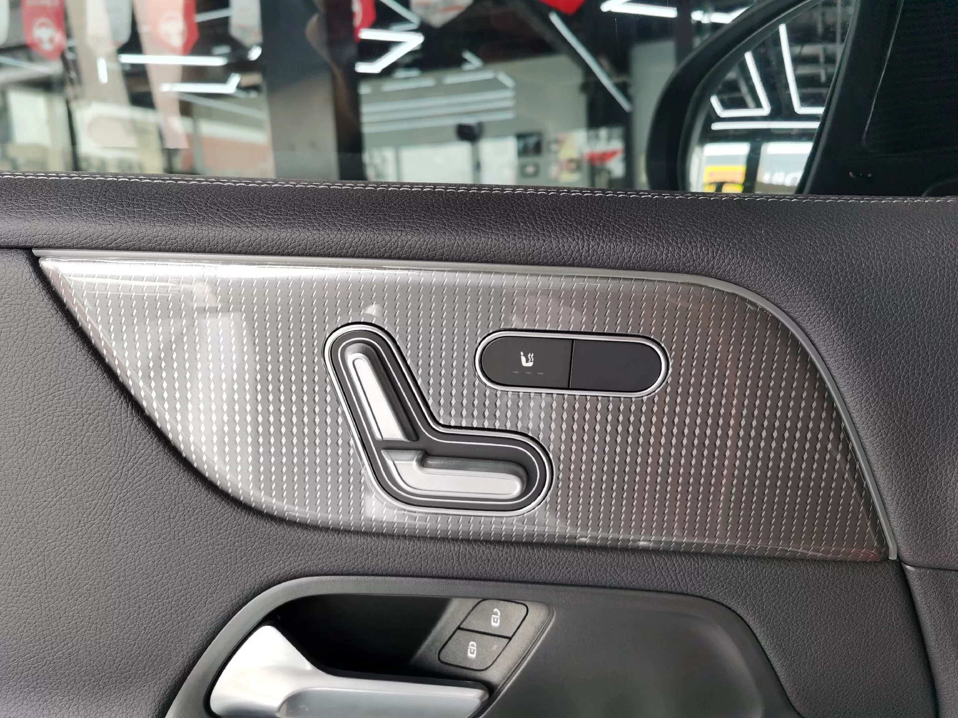 Mercedes-Benz GLA/GLB/EQA/EQB OEM Power Driver & Passenger Seat with Memory Function