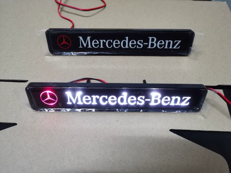 AMG-Style Illuminated Front Grille Logo para Mercedes-Benz Vehicles