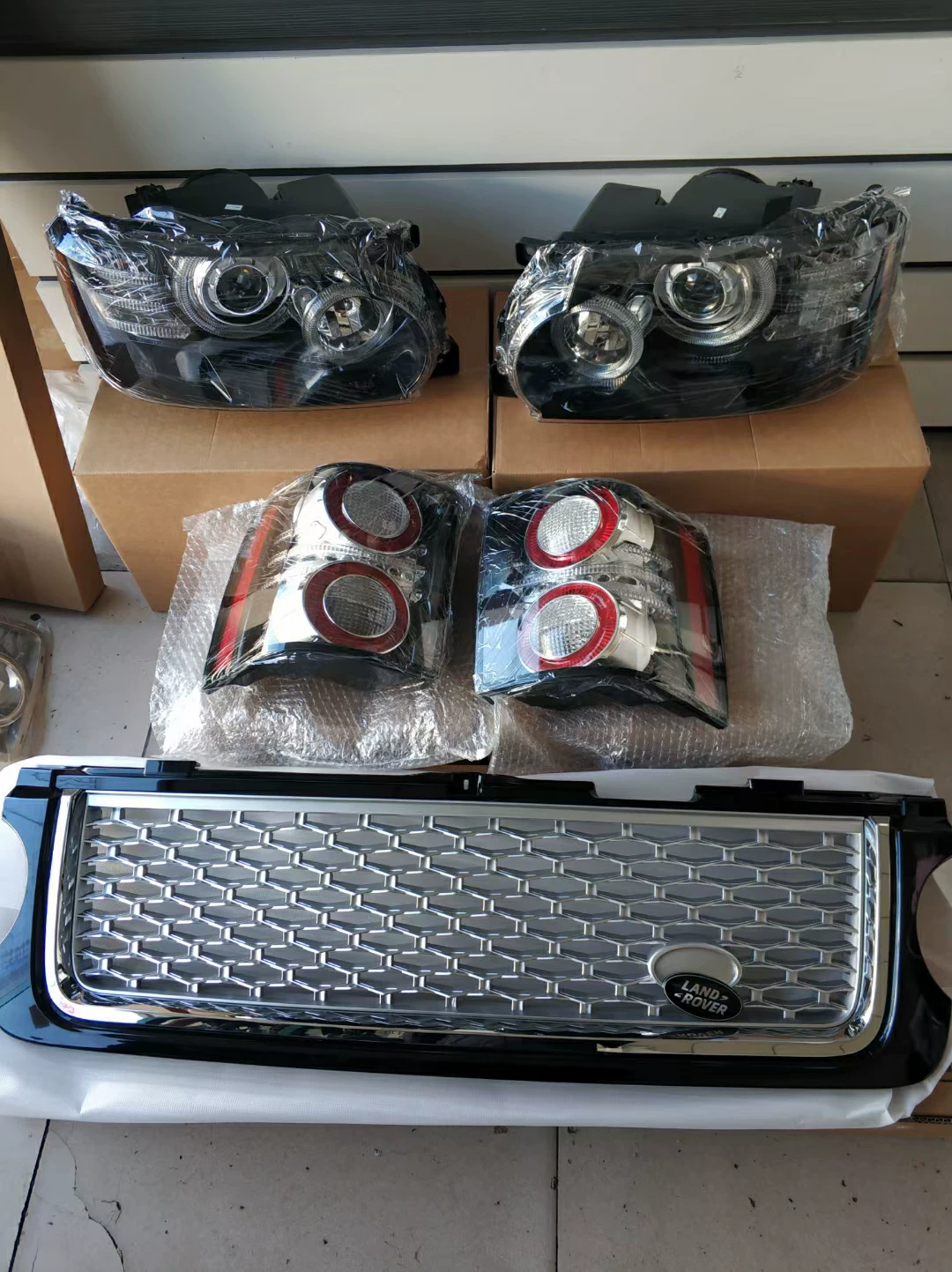 Land Rover Range Rover Vogue (2004–2009) Facelift Kit – Inspired by 2012 Autobiography Styling