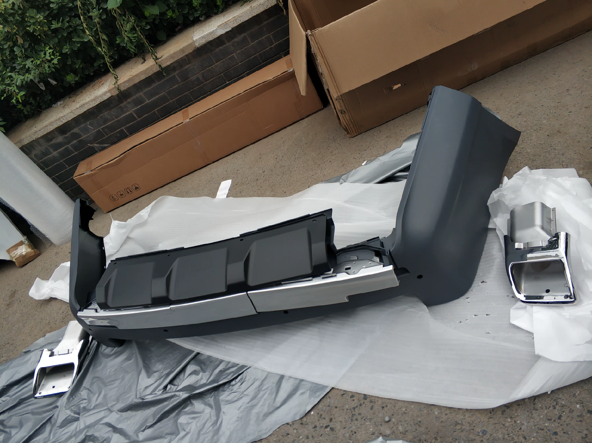 Land Rover Range Rover Vogue (2004–2009) Facelift Kit – Inspired by 2012 Autobiography Styling