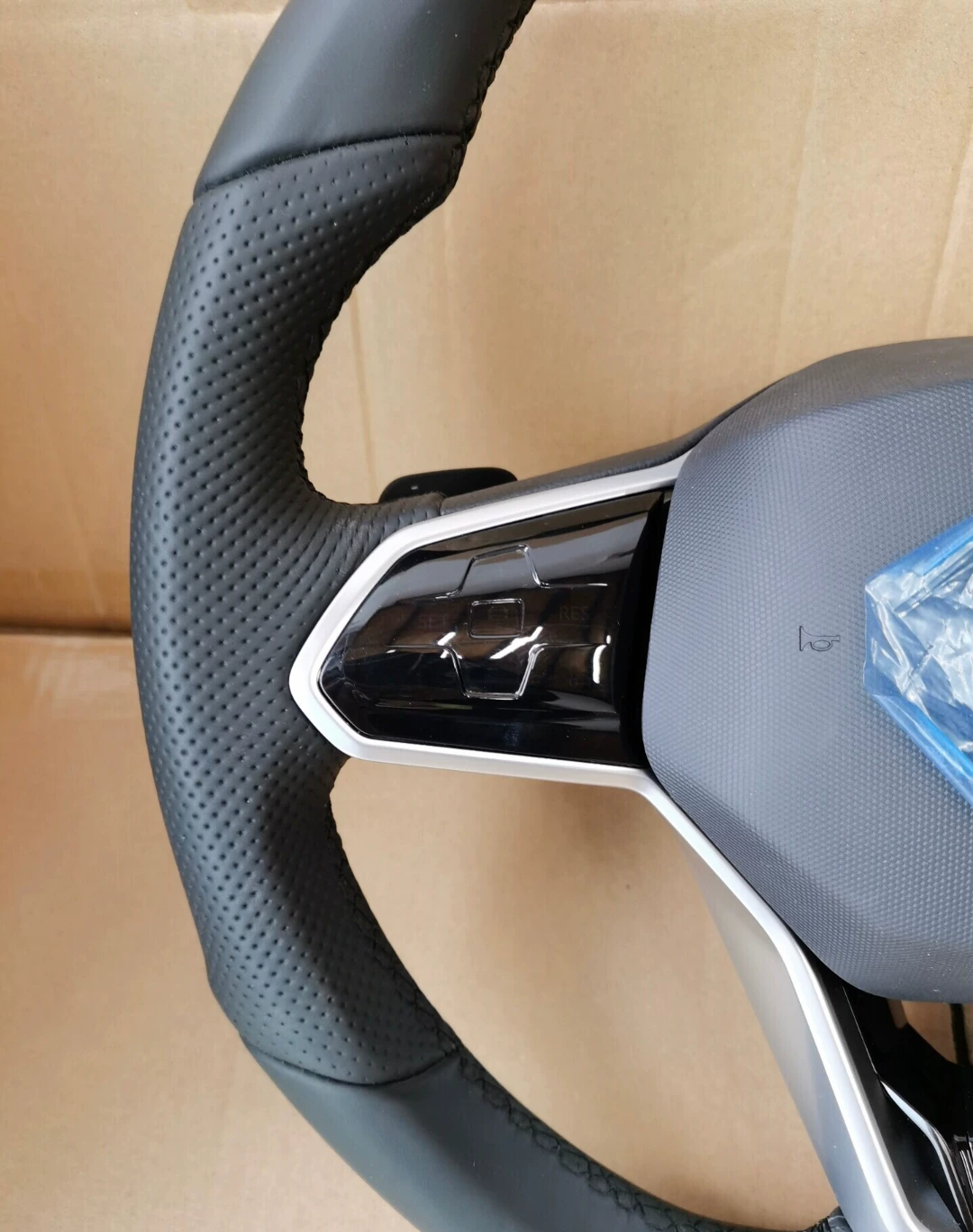 Volkswagen Passat B8 Touch-Control Multi-Function Steering Wheel (OEM Style)