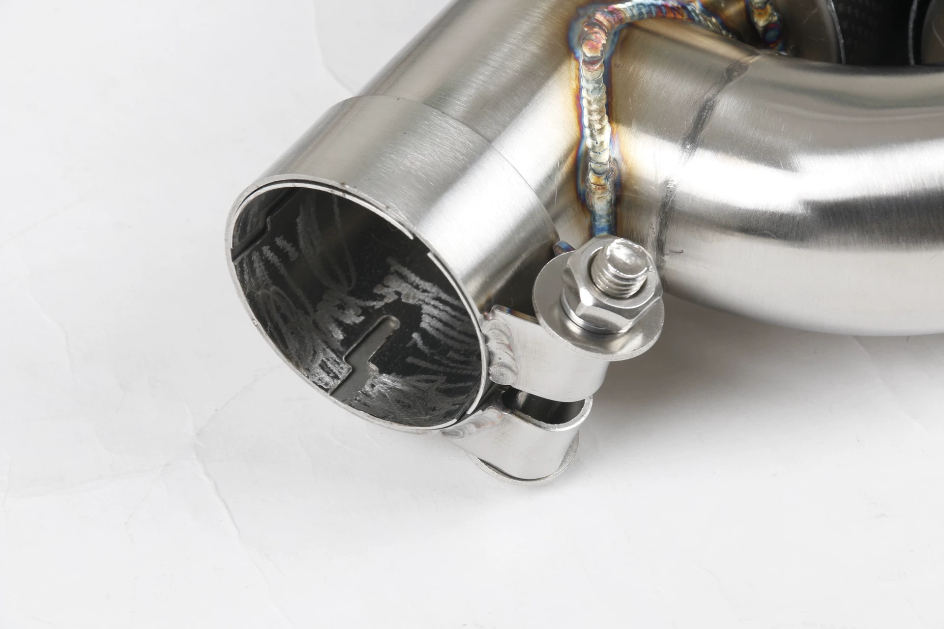 Audi A4/A5/A6/A7 Quad Carbon Fiber Tailpipes – USU304 Stainless Steel + Carbon Fiber