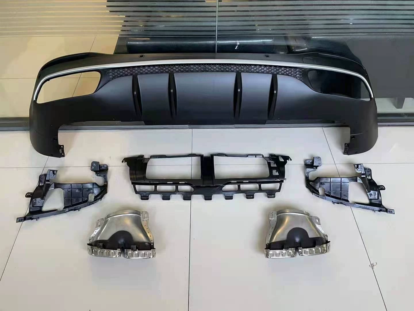 Kit de alerón trasero y escape trasero estilo AMG para Mercedes-Benz GLE/GLS 2020+ (compatible con GLE63/GLS63)
