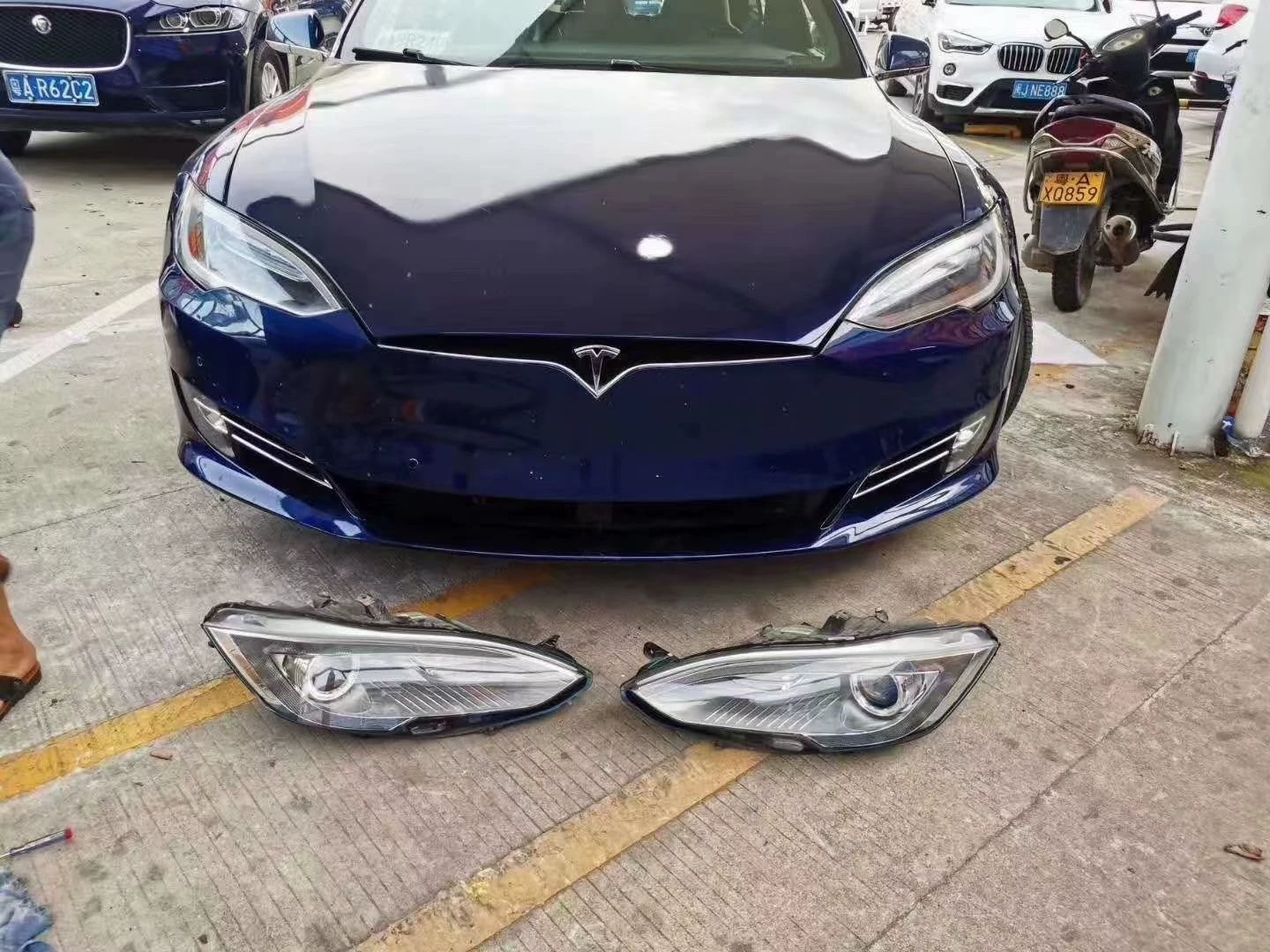 Kit de reestilização para Tesla Model S (2012–2016) – Conversão da parte dianteira no estilo OEM (grade, para-choque, capô e faróis)