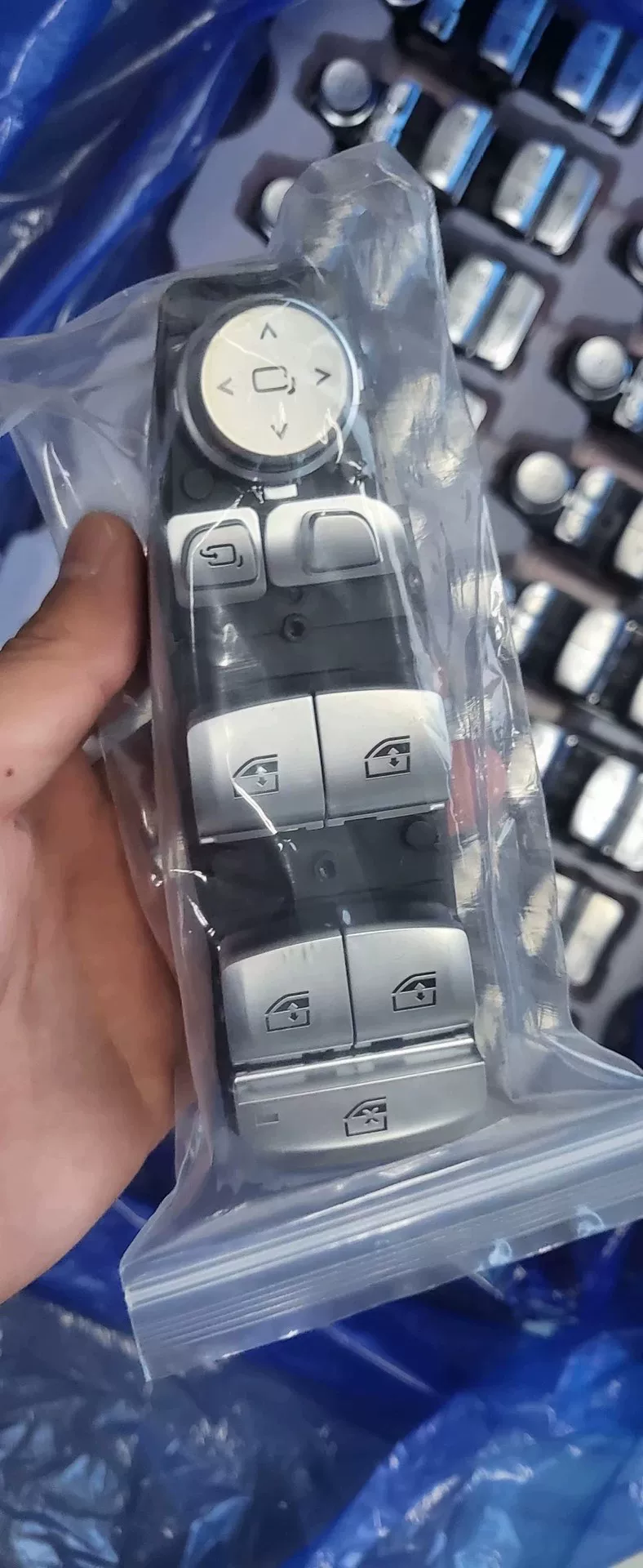 Genuine BMW Power Window Switch – Direct Replacement for 3 Series, 5 Series, 6 Series, X3, X4 & X7 (G-Chassis)