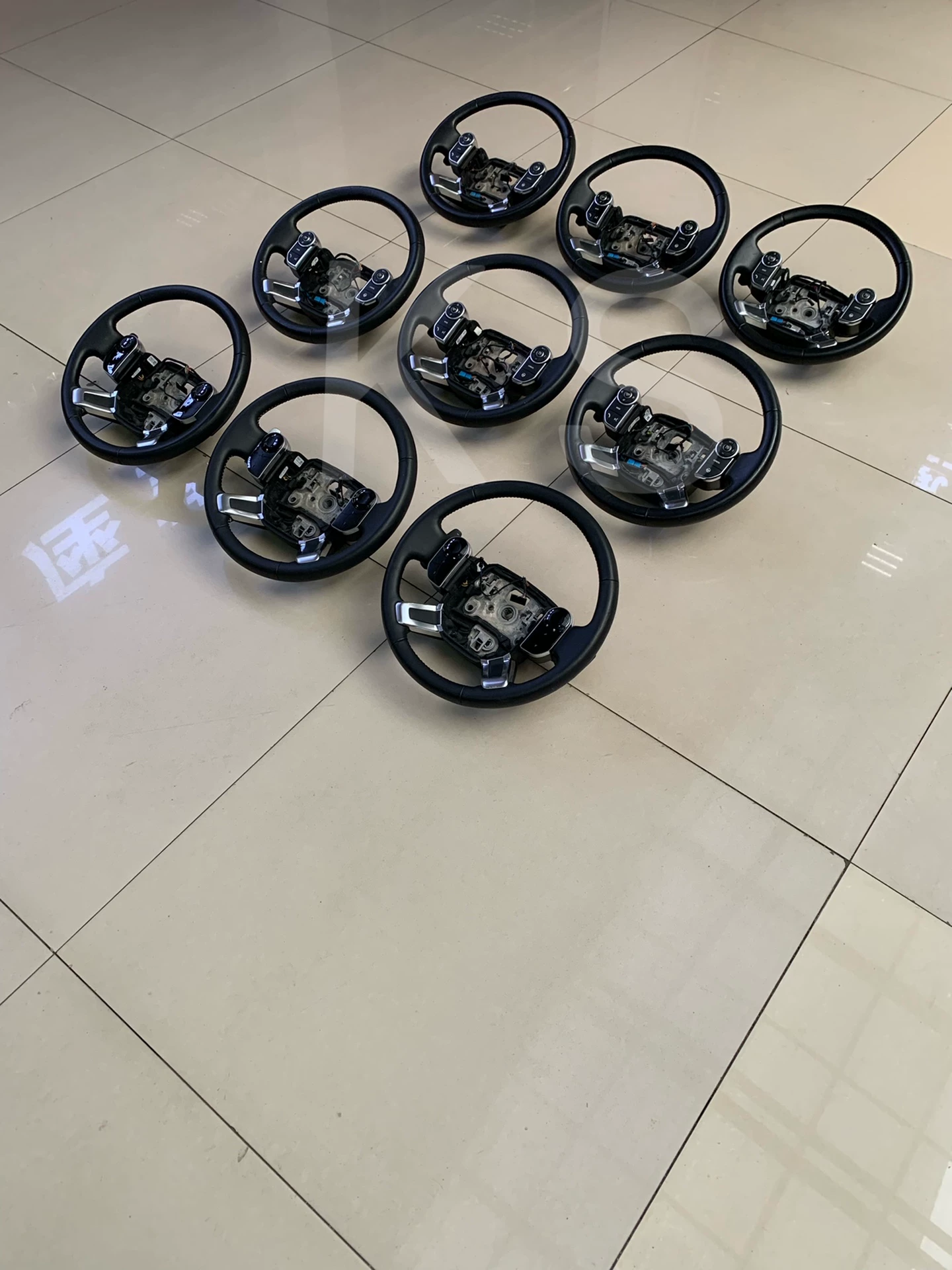 Genuine Land Rover Range Rover Steering Wheel (Salvage Yard Pull)