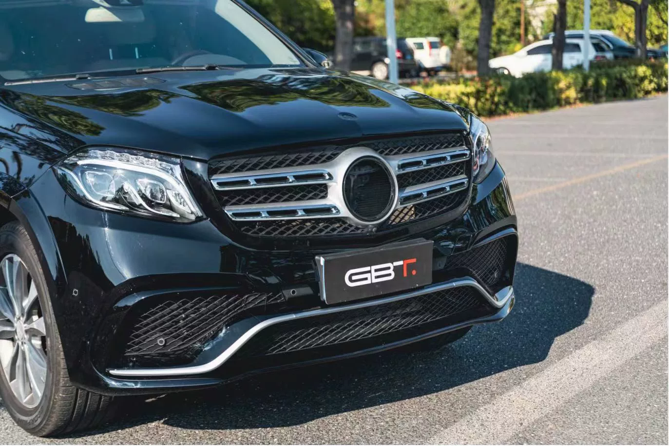 Mercedes-Benz GL (2013–2015) GLS Body Kit Conversion Package – OEM-Fit Front Bumper Lip, Side Skirts & Rear Diffuser