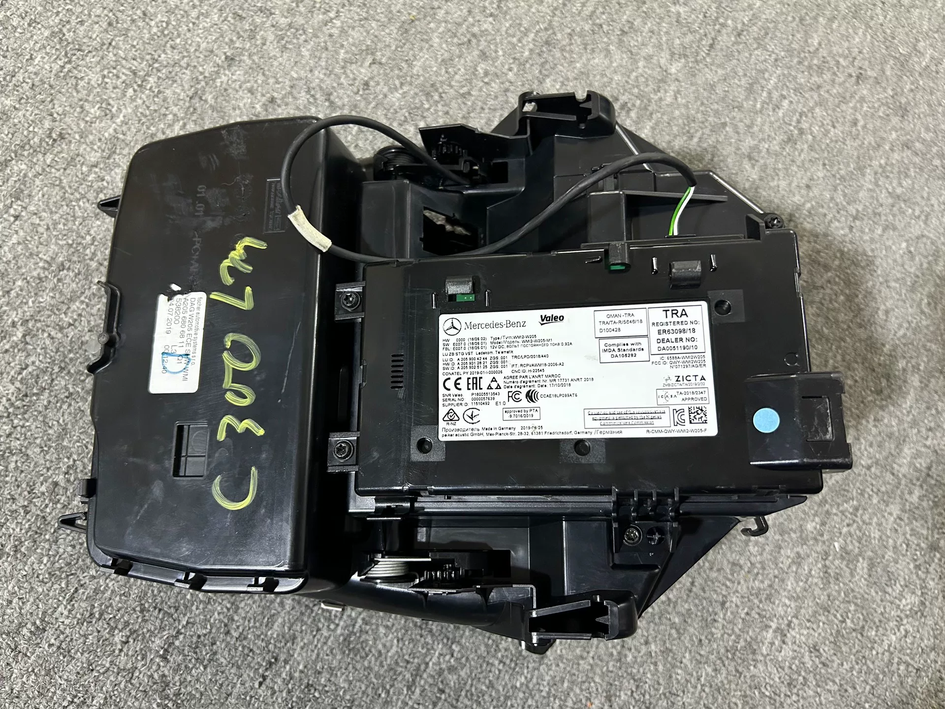 Mercedes-Benz C-Class W205/GLC-Class W253 Original Factory Wireless Charger