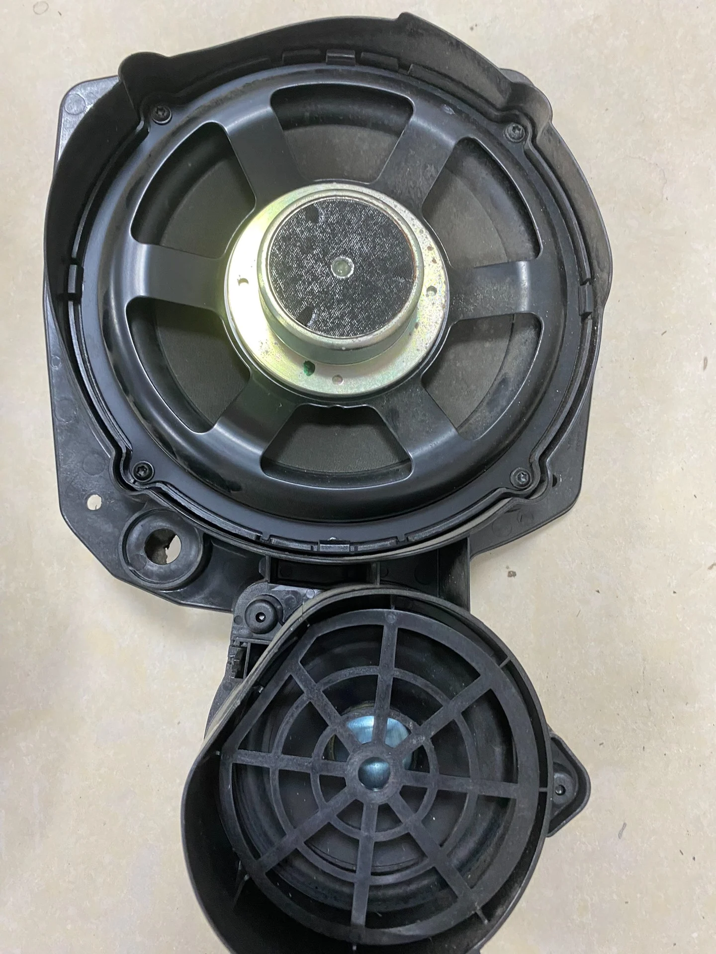 Mercedes-Benz W221 Door Speaker Replacement for S300/S320/S350/S400/S450/S500/S600 (Harman Kardon OEM-Derived)