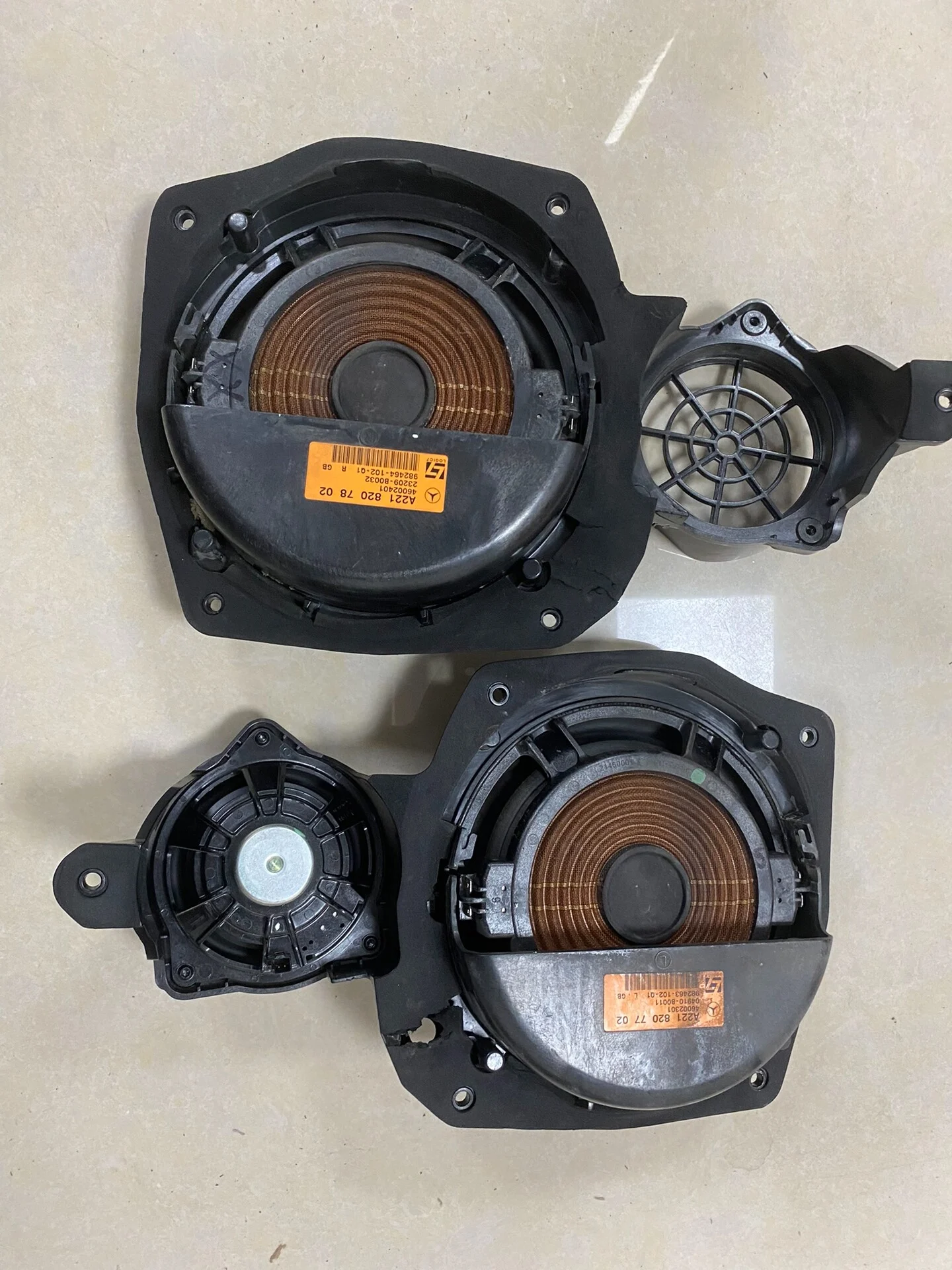Mercedes-Benz W221 Door Speaker Replacement for S300/S320/S350/S400/S450/S500/S600 (Harman Kardon OEM-Derived)